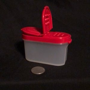 COPY - 🧡🧡Tupperware spice shaker small